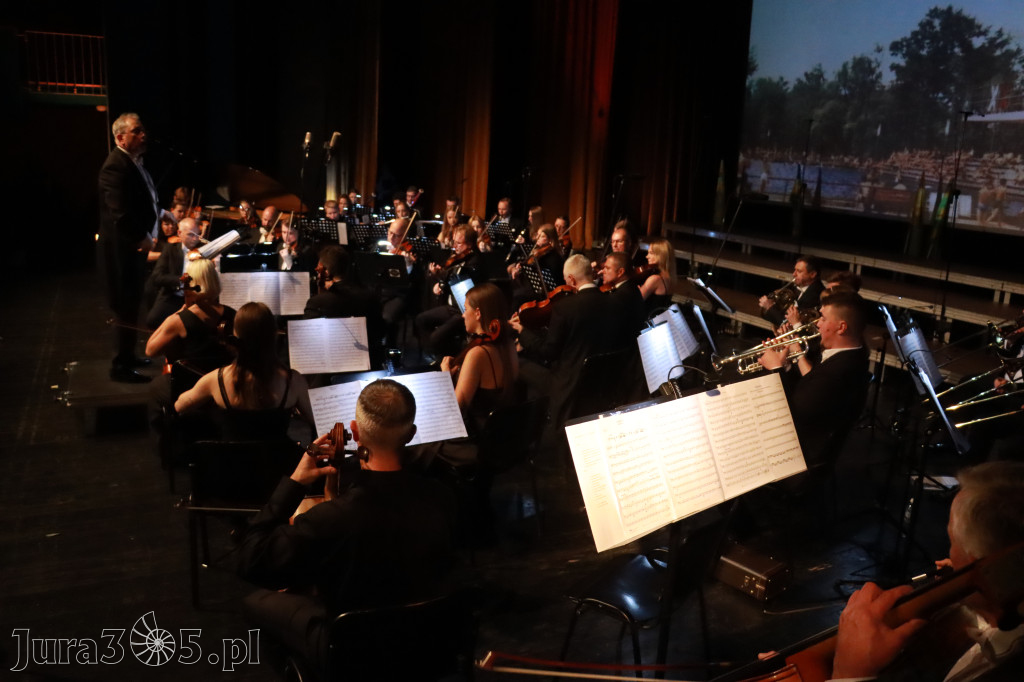 Fotorelacja I: Artyści Miastu - 110 lat Zawiercia. Koncert w Mok Zawiercie