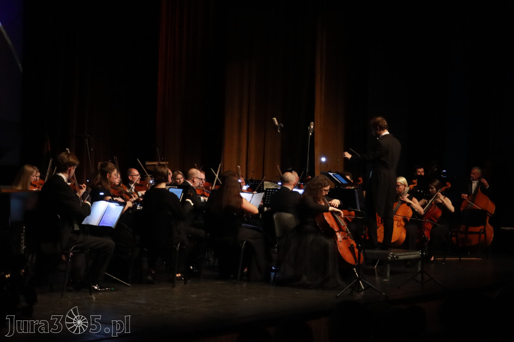 Fotorelacja I: Artyści Miastu - 110 lat Zawiercia. Koncert w Mok Zawiercie
