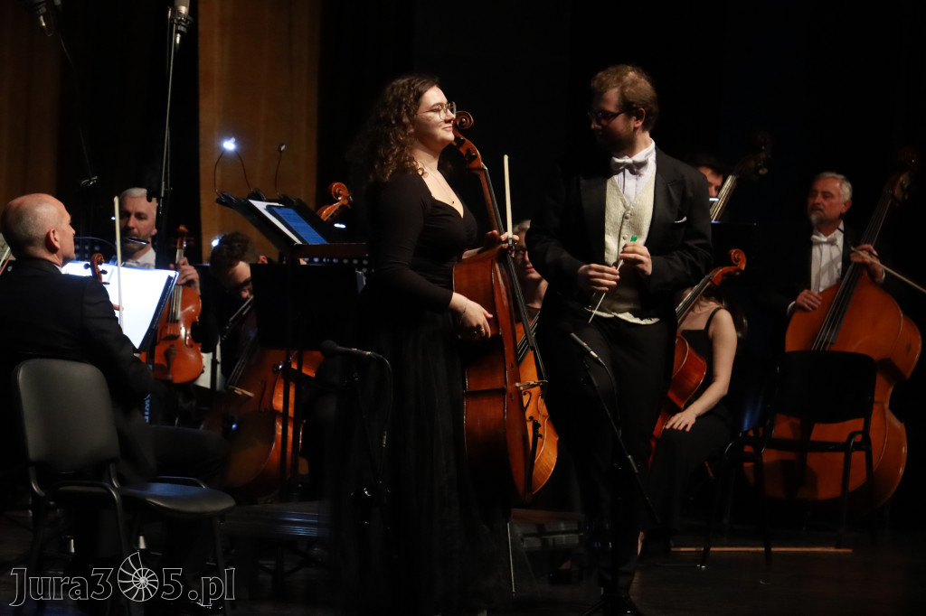 Fotorelacja I: Artyści Miastu - 110 lat Zawiercia. Koncert w Mok Zawiercie