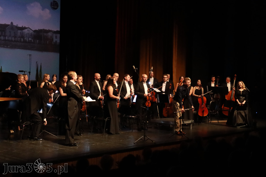 Fotorelacja I: Artyści Miastu - 110 lat Zawiercia. Koncert w Mok Zawiercie