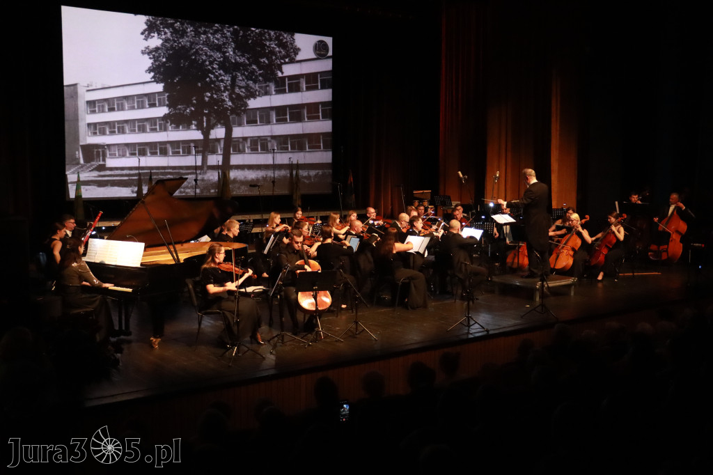 Fotorelacja I: Artyści Miastu - 110 lat Zawiercia. Koncert w Mok Zawiercie