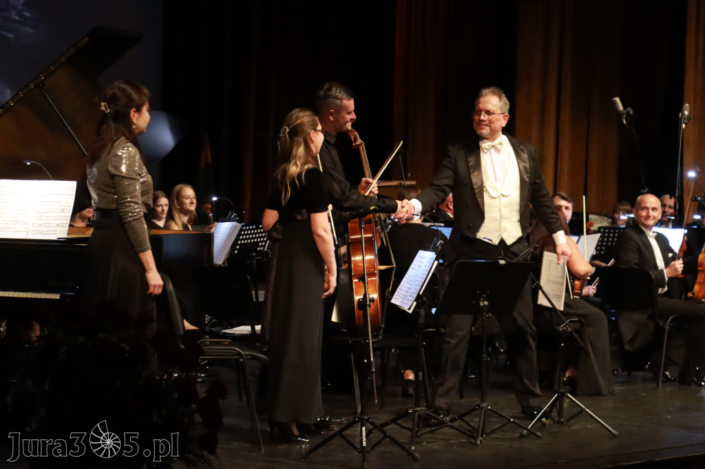 Fotorelacja I: Artyści Miastu - 110 lat Zawiercia. Koncert w Mok Zawiercie