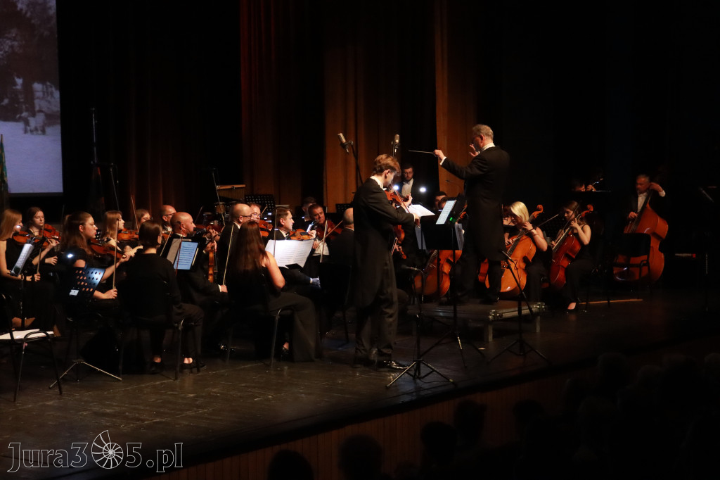 Fotorelacja I: Artyści Miastu - 110 lat Zawiercia. Koncert w Mok Zawiercie