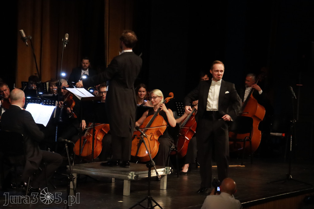 Fotorelacja I: Artyści Miastu - 110 lat Zawiercia. Koncert w Mok Zawiercie