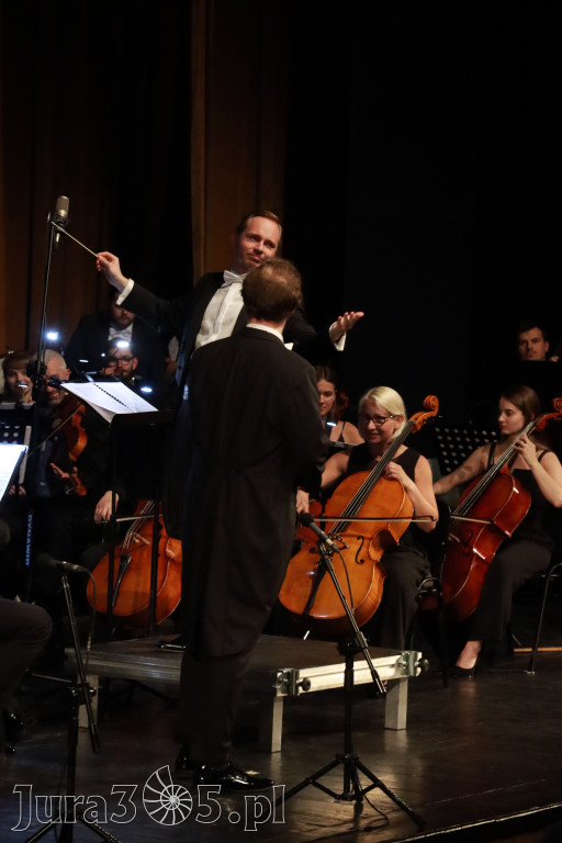 Fotorelacja I: Artyści Miastu - 110 lat Zawiercia. Koncert w Mok Zawiercie