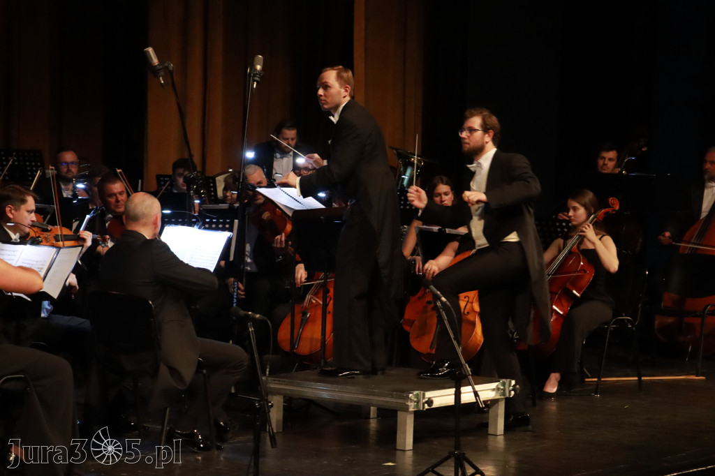 Fotorelacja I: Artyści Miastu - 110 lat Zawiercia. Koncert w Mok Zawiercie
