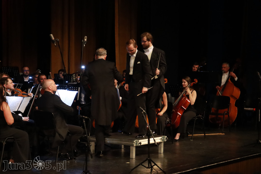 Fotorelacja I: Artyści Miastu - 110 lat Zawiercia. Koncert w Mok Zawiercie
