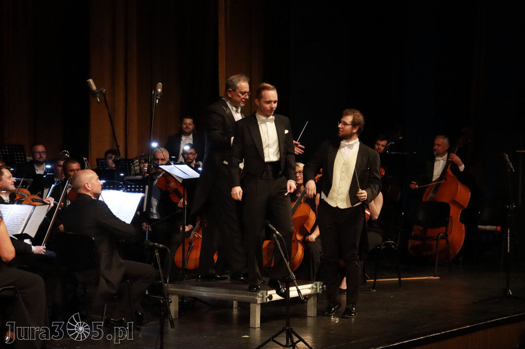 Fotorelacja I: Artyści Miastu - 110 lat Zawiercia. Koncert w Mok Zawiercie