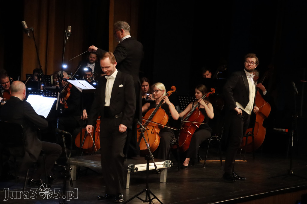 Fotorelacja I: Artyści Miastu - 110 lat Zawiercia. Koncert w Mok Zawiercie
