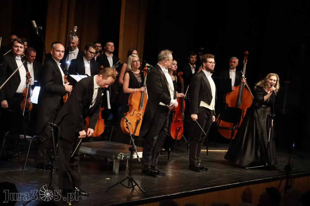 Fotorelacja I: Artyści Miastu - 110 lat Zawiercia. Koncert w Mok Zawiercie