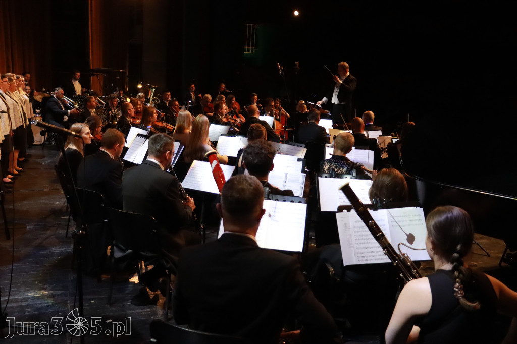 Fotorelacja II: Artyści Miastu - 110 lat Zawiercia. Koncert w Mok Zawiercie