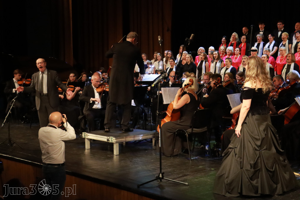 Fotorelacja II: Artyści Miastu - 110 lat Zawiercia. Koncert w Mok Zawiercie