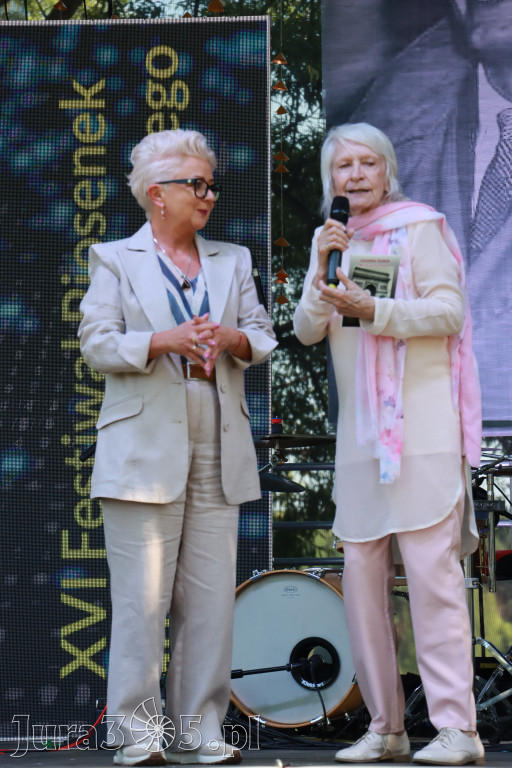 Fotorelacja I: XVI Ogólnopolski Festiwal Piosenek Janusza Gniatkowskiego w Poraju