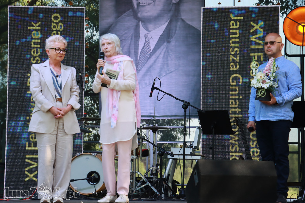 Fotorelacja I: XVI Ogólnopolski Festiwal Piosenek Janusza Gniatkowskiego w Poraju