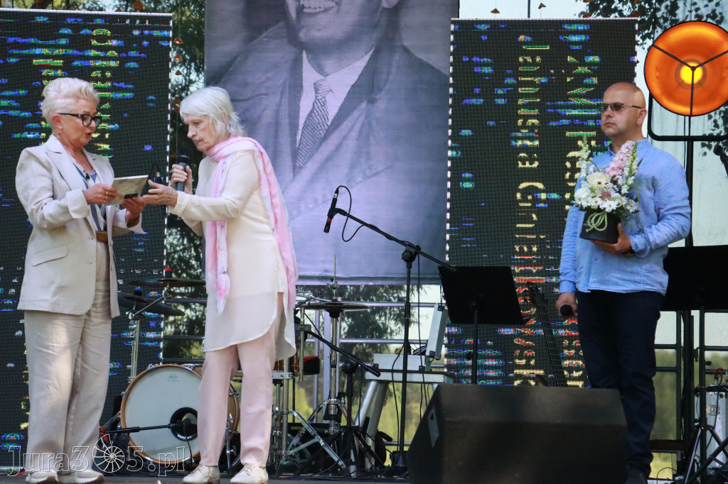 Fotorelacja I: XVI Ogólnopolski Festiwal Piosenek Janusza Gniatkowskiego w Poraju