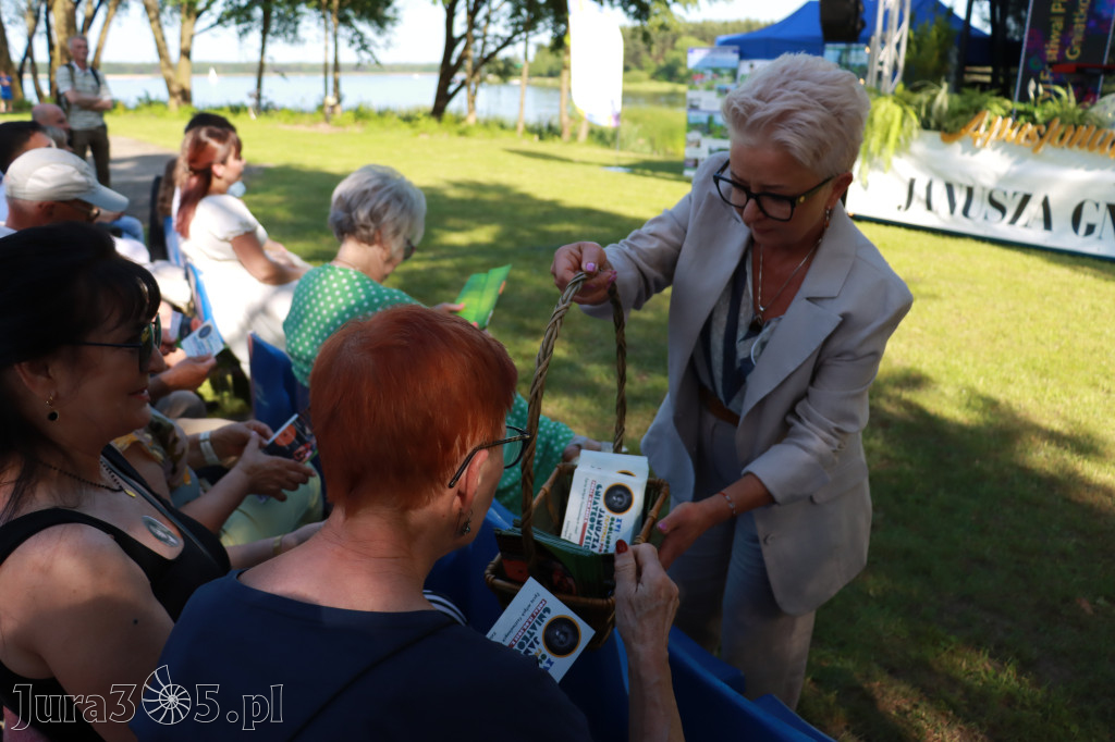 Fotorelacja I: XVI Ogólnopolski Festiwal Piosenek Janusza Gniatkowskiego w Poraju