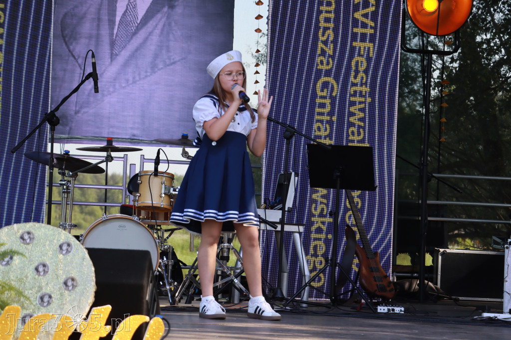 Fotorelacja I: XVI Ogólnopolski Festiwal Piosenek Janusza Gniatkowskiego w Poraju