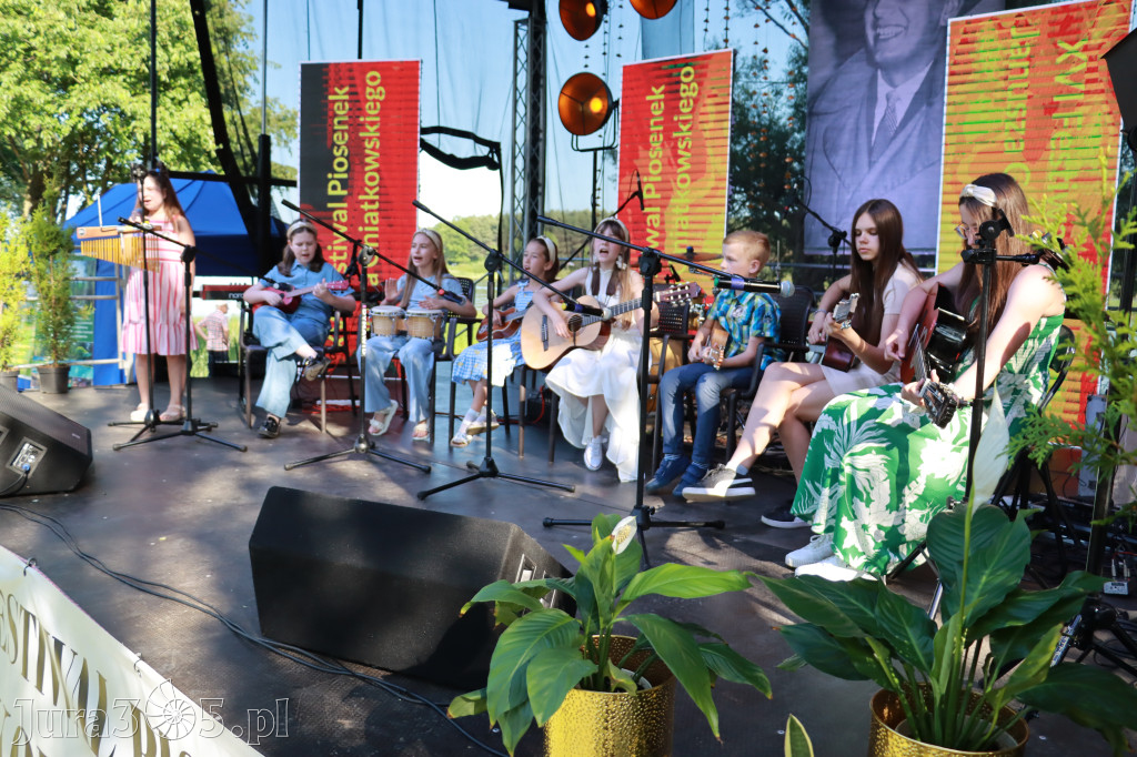 Fotorelacja I: XVI Ogólnopolski Festiwal Piosenek Janusza Gniatkowskiego w Poraju