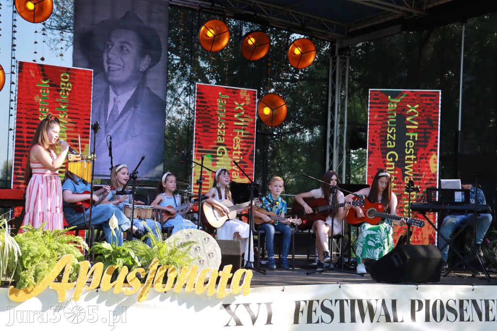 Fotorelacja I: XVI Ogólnopolski Festiwal Piosenek Janusza Gniatkowskiego w Poraju
