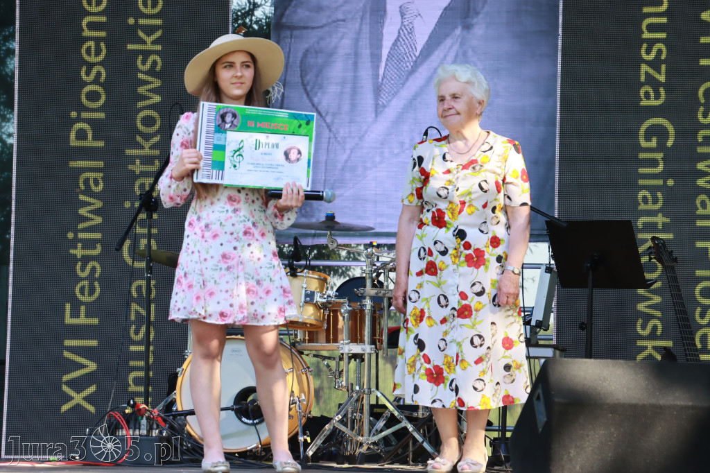 Fotorelacja I: XVI Ogólnopolski Festiwal Piosenek Janusza Gniatkowskiego w Poraju