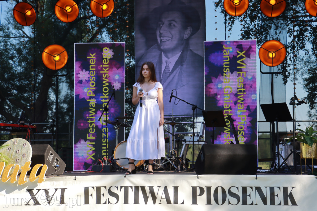 Fotorelacja I: XVI Ogólnopolski Festiwal Piosenek Janusza Gniatkowskiego w Poraju