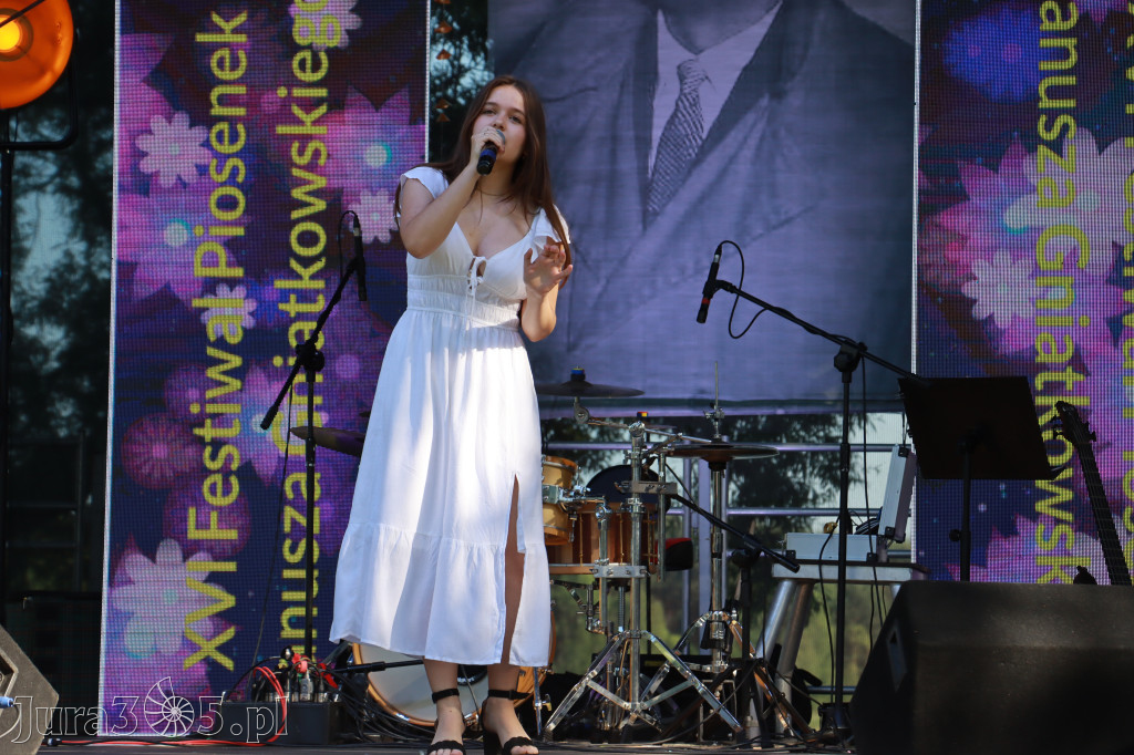Fotorelacja I: XVI Ogólnopolski Festiwal Piosenek Janusza Gniatkowskiego w Poraju