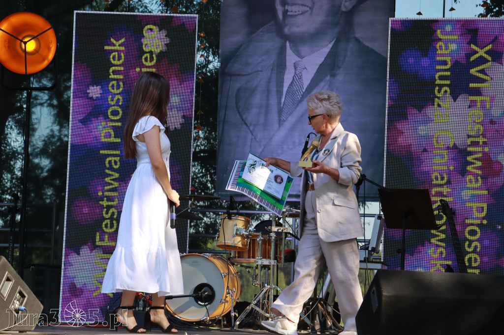 Fotorelacja I: XVI Ogólnopolski Festiwal Piosenek Janusza Gniatkowskiego w Poraju