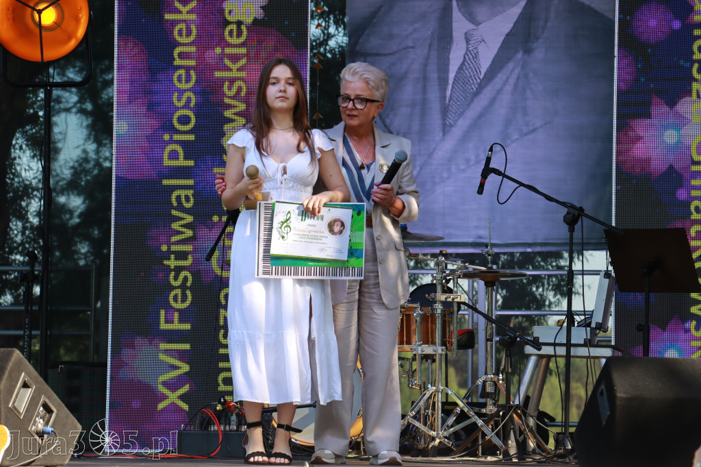 Fotorelacja I: XVI Ogólnopolski Festiwal Piosenek Janusza Gniatkowskiego w Poraju