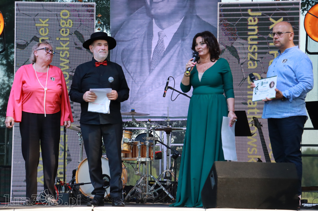 Fotorelacja I: XVI Ogólnopolski Festiwal Piosenek Janusza Gniatkowskiego w Poraju