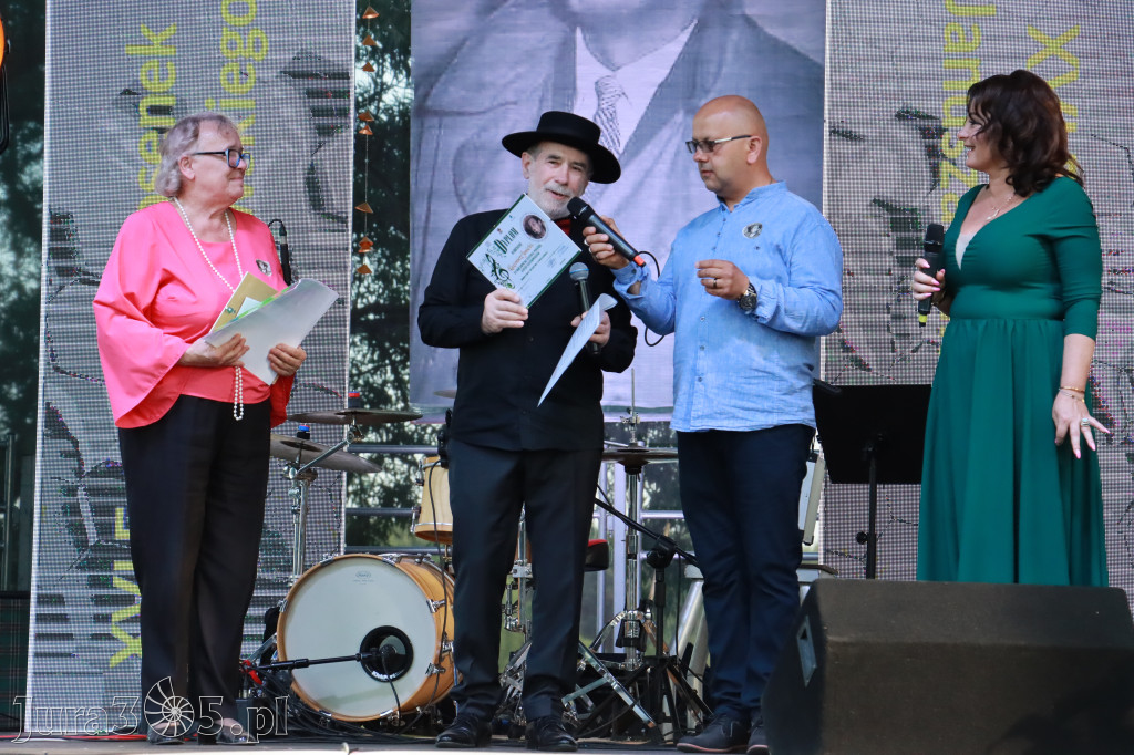 Fotorelacja I: XVI Ogólnopolski Festiwal Piosenek Janusza Gniatkowskiego w Poraju