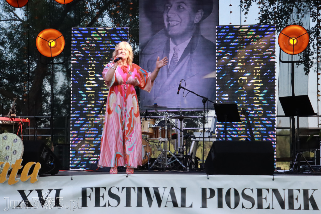 Fotorelacja II: XVI Ogólnopolski Festiwal Piosenek Janusza Gniatkowskiego w Poraju