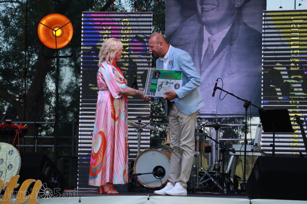 Fotorelacja II: XVI Ogólnopolski Festiwal Piosenek Janusza Gniatkowskiego w Poraju