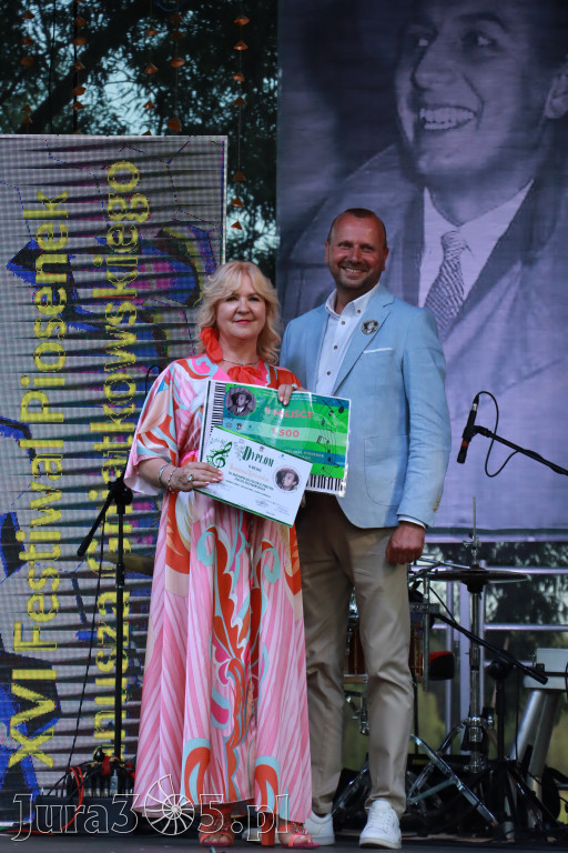Fotorelacja II: XVI Ogólnopolski Festiwal Piosenek Janusza Gniatkowskiego w Poraju