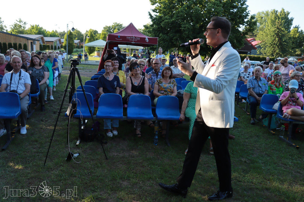 Fotorelacja II: XVI Ogólnopolski Festiwal Piosenek Janusza Gniatkowskiego w Poraju