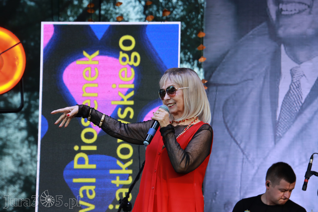 Fotorelacja II: XVI Ogólnopolski Festiwal Piosenek Janusza Gniatkowskiego w Poraju