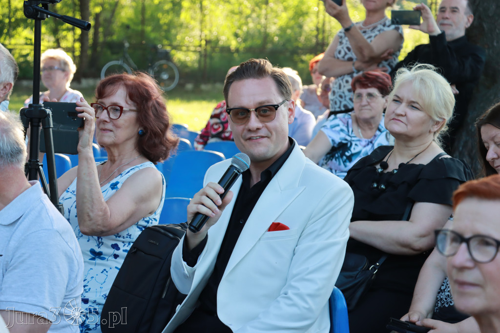 Fotorelacja II: XVI Ogólnopolski Festiwal Piosenek Janusza Gniatkowskiego w Poraju