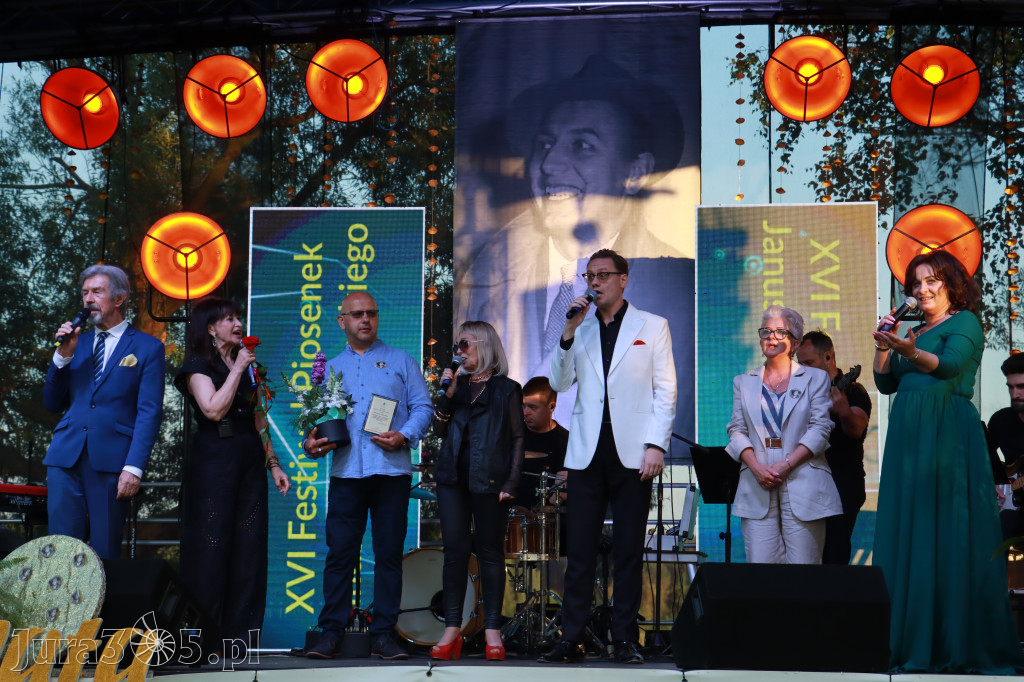 Fotorelacja II: XVI Ogólnopolski Festiwal Piosenek Janusza Gniatkowskiego w Poraju