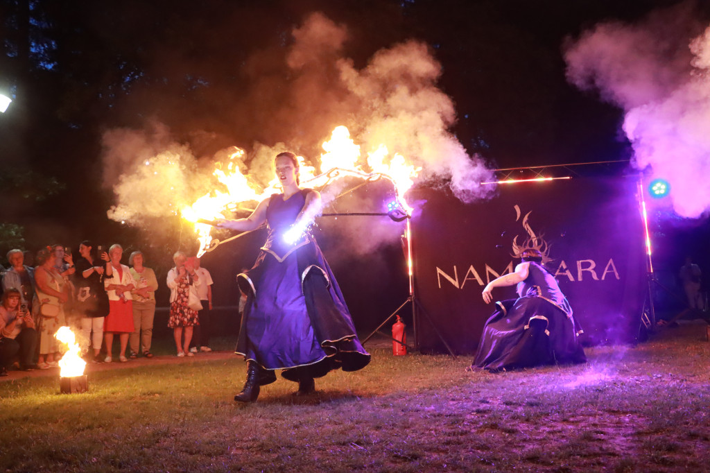 Fotorelacja II: Muzyczne Wianki w Myszkowie - FIRESHOW – Teatr ognia NAM-TARA