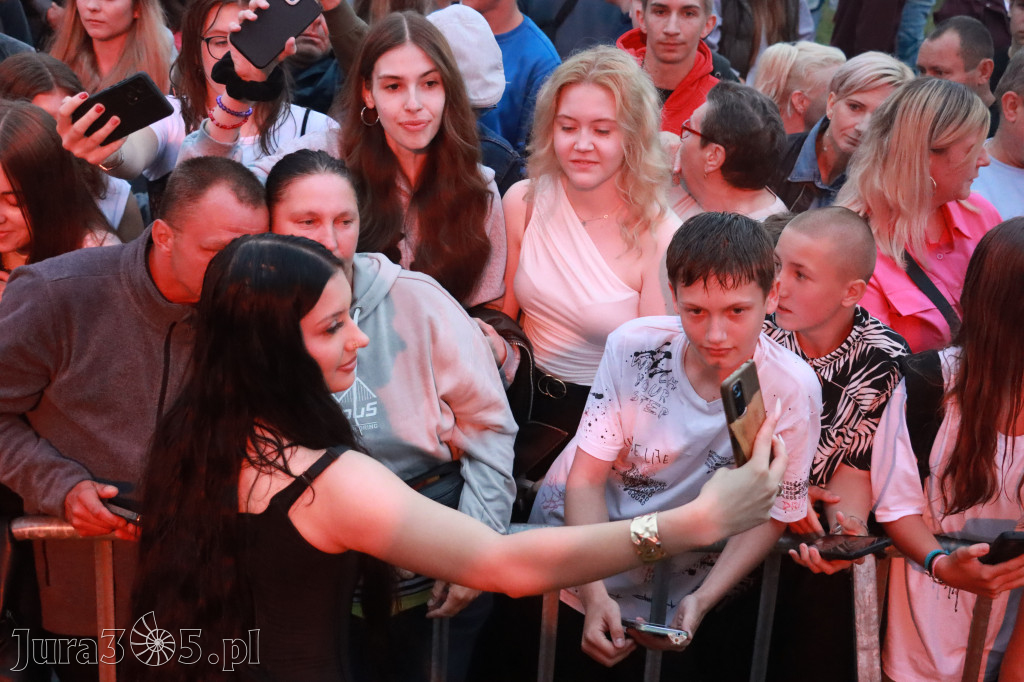 Fotorelacja II: Powitanie Wakacji i Viki Gabor w Poraju PIĄTEK cz. 2