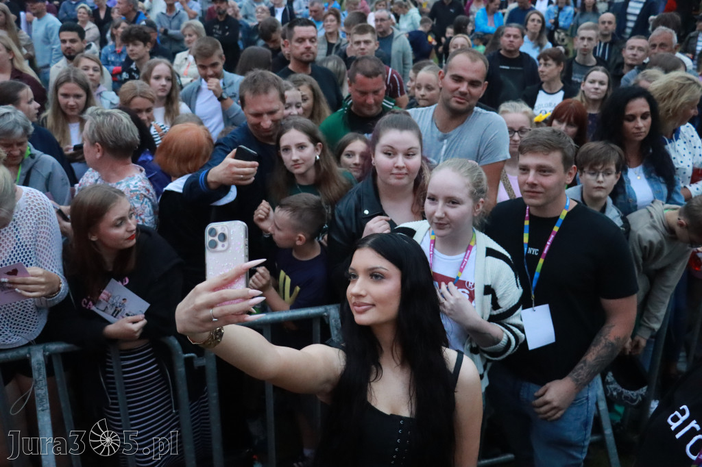 Fotorelacja II: Powitanie Wakacji i Viki Gabor w Poraju PIĄTEK cz. 2