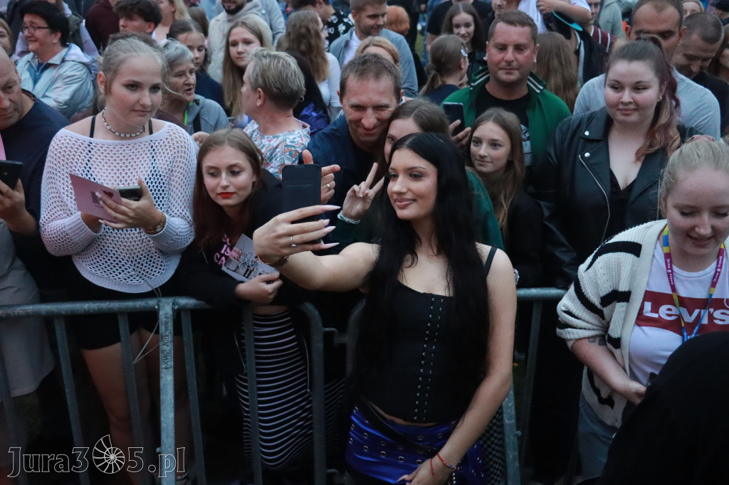 Fotorelacja II: Powitanie Wakacji i Viki Gabor w Poraju PIĄTEK cz. 2