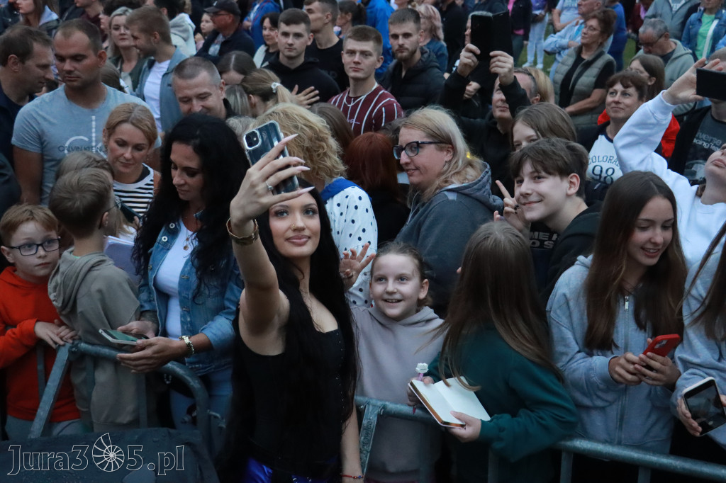 Fotorelacja II: Powitanie Wakacji i Viki Gabor w Poraju PIĄTEK cz. 2