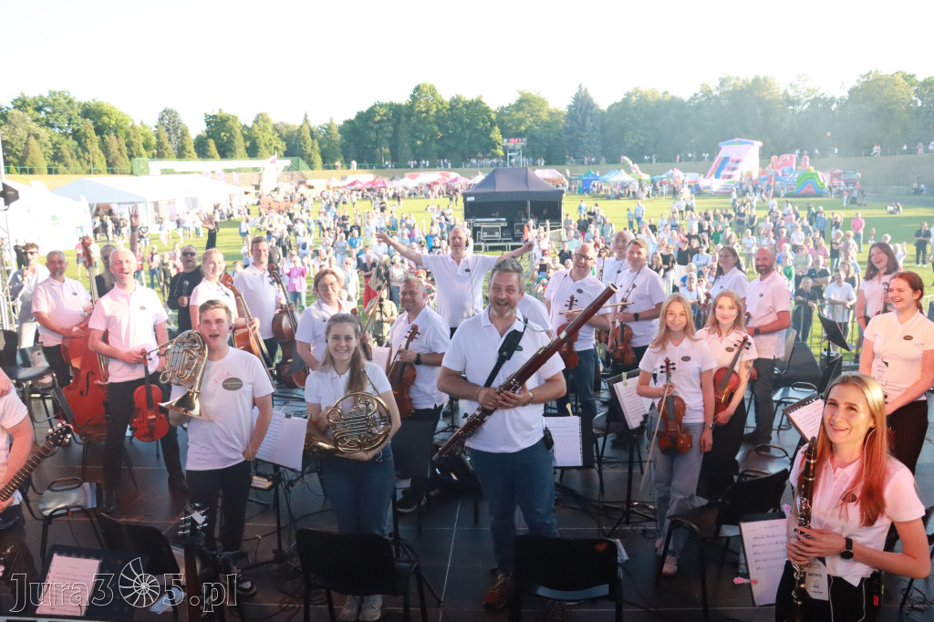 Fotorelacja II: 110 lat Miasta Zawiercie - The Unity  i Orkiestra Filharmonii Jurajskiej