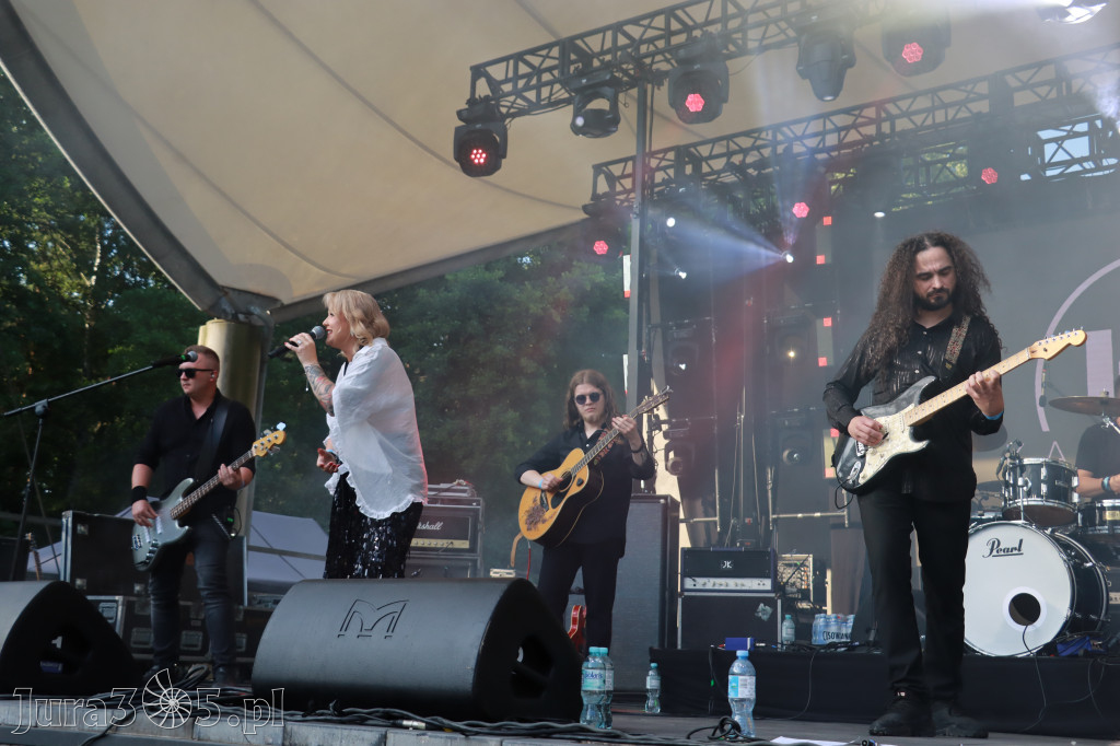 Fotorelacja V: 75 lat Miasta Myszkowa - Koncert zespołu Kardamon
