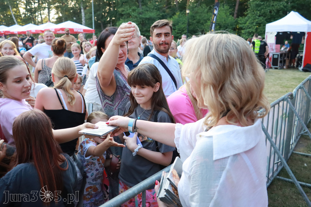 Fotorelacja V: 75 lat Miasta Myszkowa - Koncert zespołu Kardamon