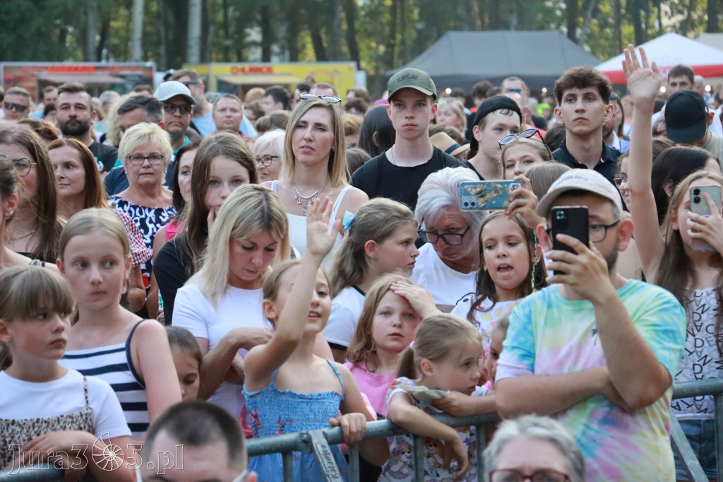 Fotorelacja VI: 75 lat Miasta Myszkowa - Koncert Zosi Wójcik!