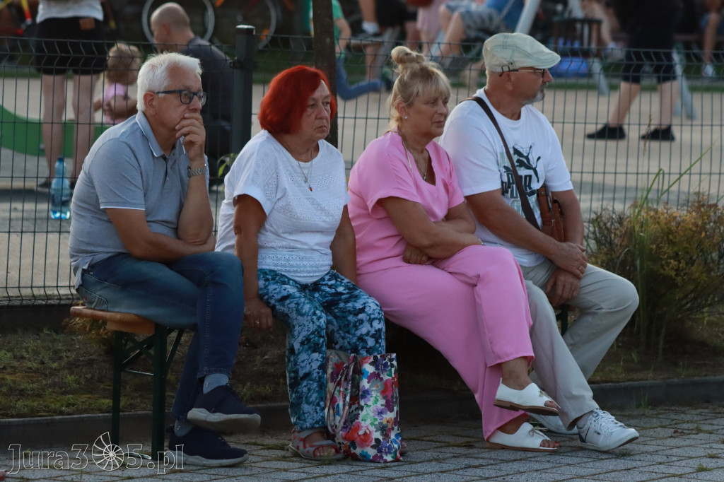 Fotorelacja: Koncertu z Zadęciem w Zawierciu Kromołowie