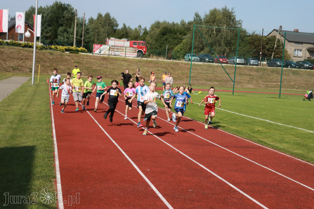 Fotorelacja I: Bieg z małego kopytka i Bieg z młodego galopu - Festiwal z Kopyta w Gniazdowie