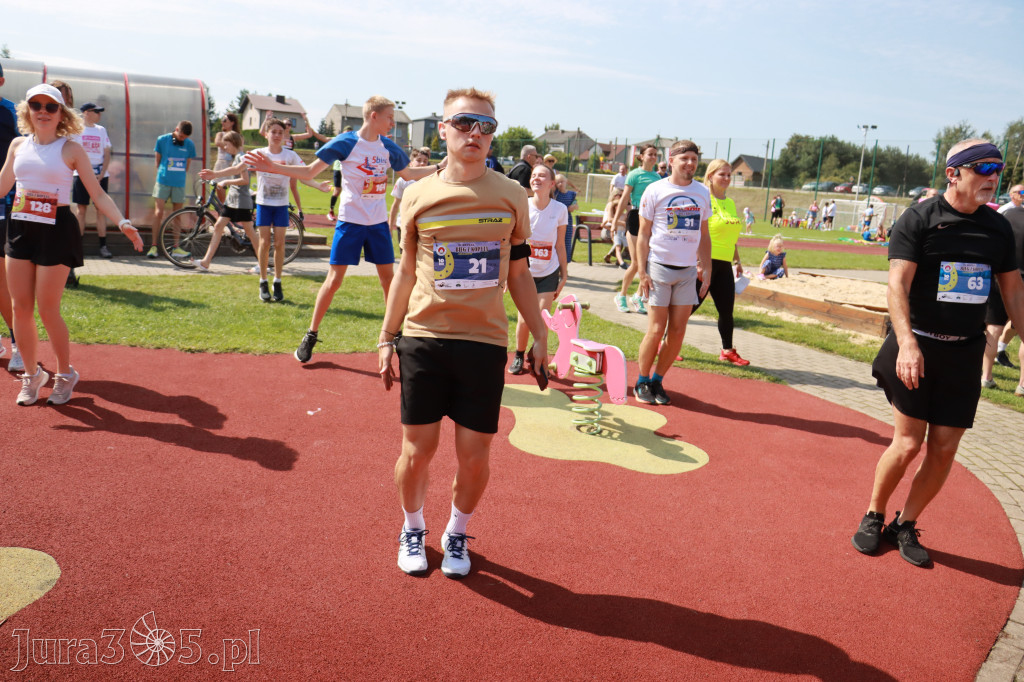 Fotorelacja II: Bieg z Kopyta - rozgrzewka. Festiwal z Kopyta w Gniazdowie