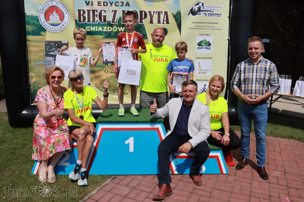 Fotorelacja IV: Dekoracje - Bieg z małego kopytka, młodego galopu, Bieg z Kopyta - Festiwal z Kopyta 2025